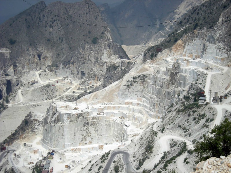carrara-mountains